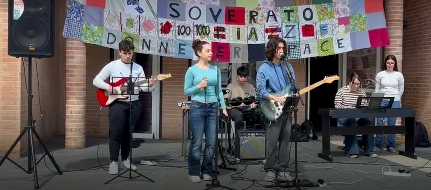 Dieci Cento Mille Piazze Donne per la Pace 